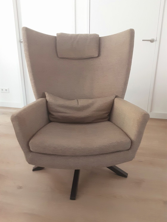 Image 1 of Design on Stock draaifauteuil  Maua met hocker 