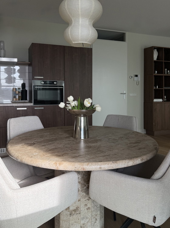 Image 1 of table à manger vintage en travertin