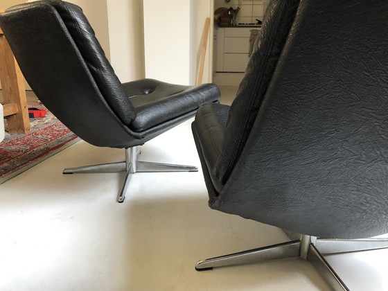 Image 1 of Fauteuil pivotant « Mila », modèle Mid-Century Modern de Gillis Lundgren pour Ikea, Suède, vers les années 1960.