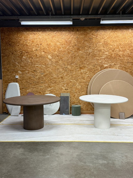 Image 1 of Table Mortex - ronde dia 120cm