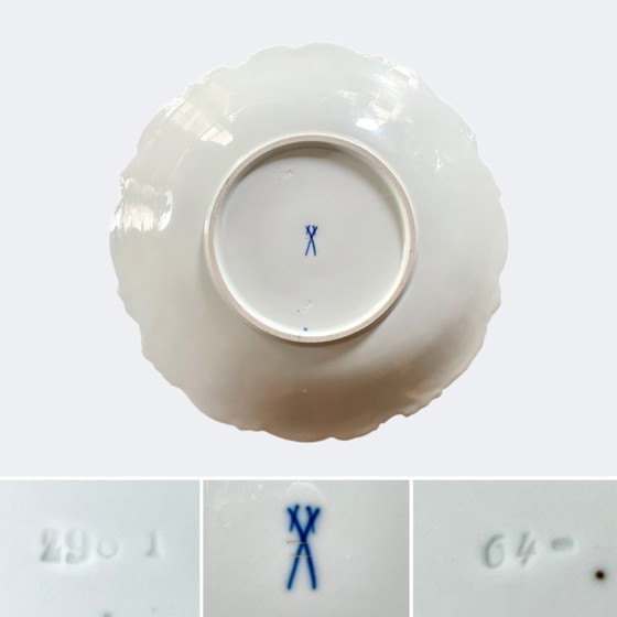 Image 1 of Vintage Meissen porseleinen bord met bloemmotief en verguldsel - Duits Leuteritz E.A. porseleinen tafelstuk in rococostijl