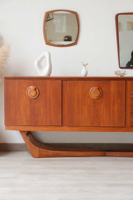 Image 1 of Vintage Beautility Teak dressoir - jaren 60