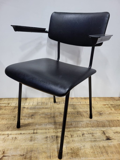 1x sedia Gispen 1235, similpelle nera