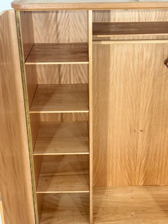 Image 1 of Armadio vintage anni '60 - rovere - armadio per biancheria dal design di metà secolo