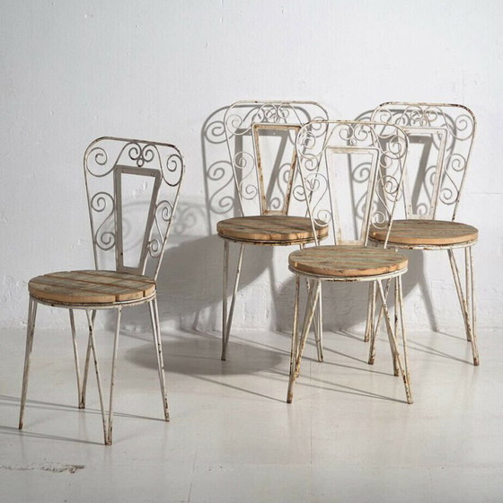 Antique outdoor chairs in white (c.1920). Set of 4 pieces – Garden chairs, Wood, Iron (photo 7 of 40)