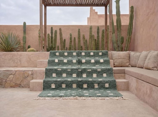 Handmade Berber rug in pure wool, green and white, size 250x150 cm