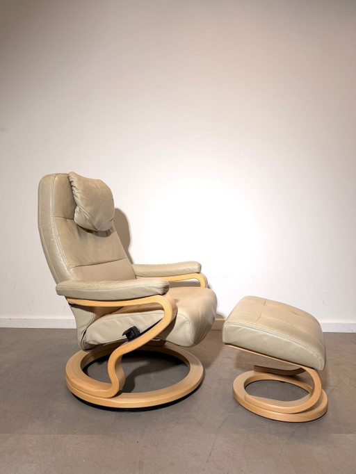Sillón reclinable Himolla con otomana – verstelbare relaxstoel (photo 2 of 6)