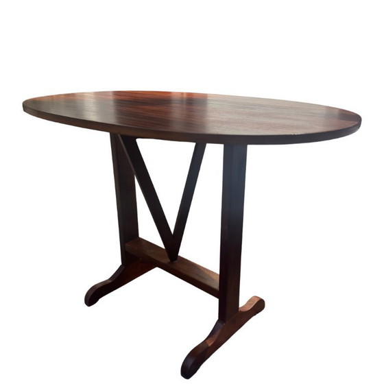 Image 1 of Tavolo pieghevole francese d'epoca - Mogano ovale - 1970-1990 circa - Struttura scultorea a V