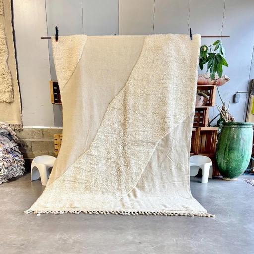 Modern Moroccan Beni Ouarain Wool Rug – 200x290 cm (6.5x9.5 ft) – Handmade Natural Cream Geometric Rug