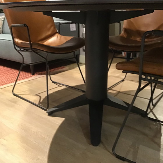 Image 1 of bert plantagie Carve eettafel - Ø130