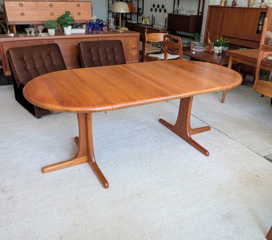 Image 1 of Vintage Danish teak extendable round dining table