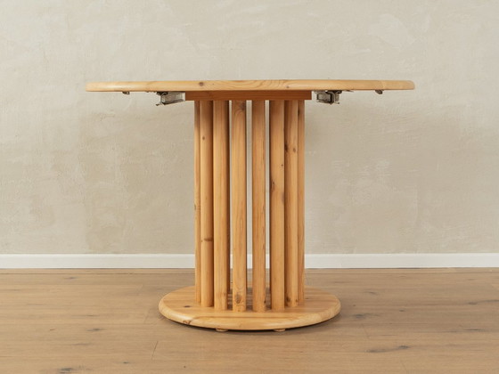 Image 1 of Kiefernholz-Esstisch aus den 80er Jahren, ausziehbar