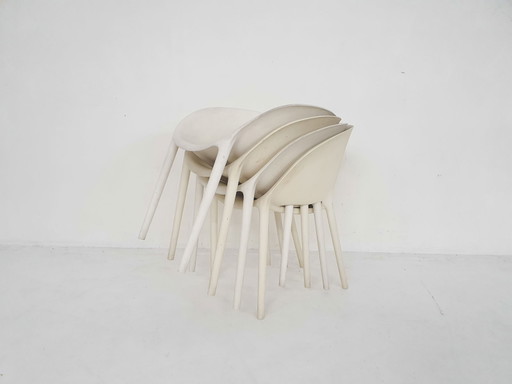 Philippe Starck per le sedie Driade "Soft Egg"