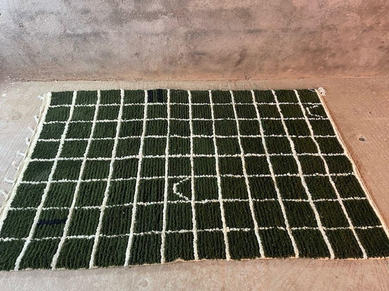 Alfombra verde de 250 cm x 150 cm. – Wool (photo 2 of 10)