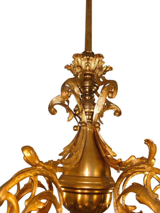 Image 1 of Große Messing-Hängeleuchte im Hollywood-Regency-Stil – 5-flammig mit Opalglas (Ø ca. 92 cm)