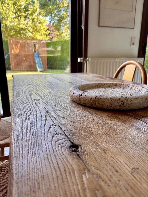 Vintage robuuste houten tafel