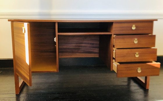 Image 1 of Skandinavischer Schreibtisch aus furniertem Holz mit Kufengestell