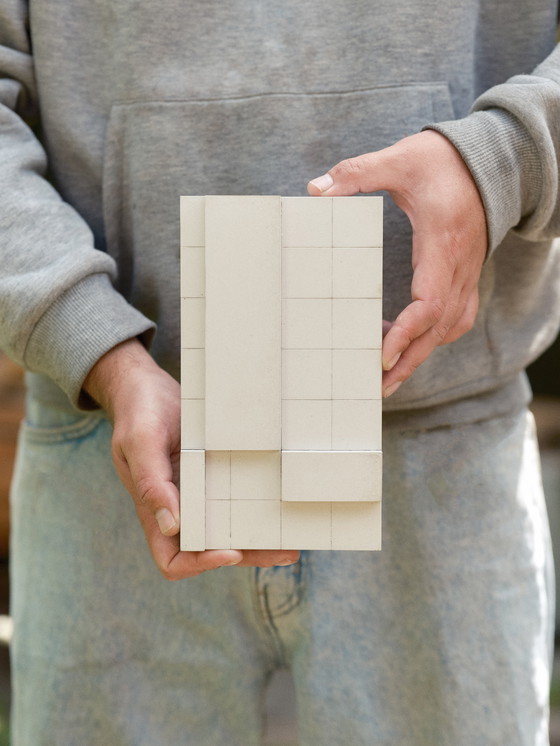 Image 1 of Set di tre oggetti da parete in cemento brutalista