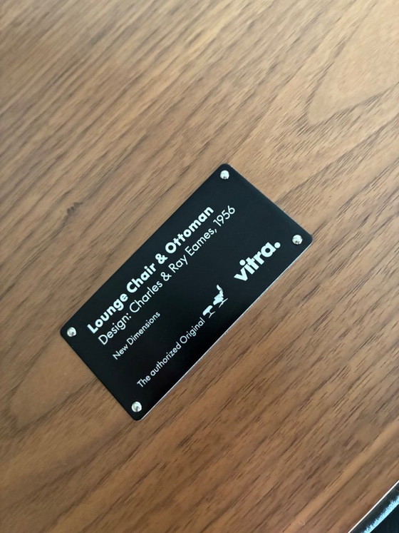 Image 1 of Vitra Eames Lounge Chair & Ottoman NIEUW