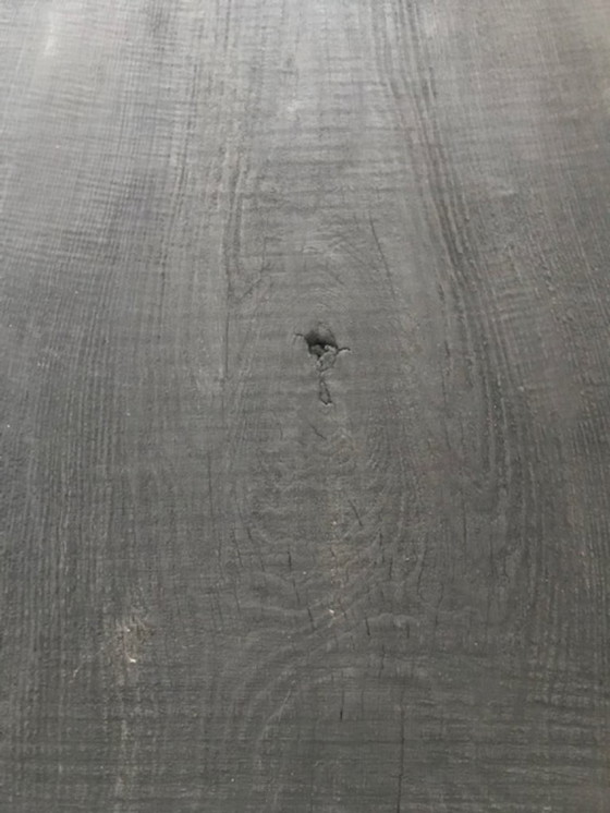 Image 1 of Tavolino in legno bruciato nero