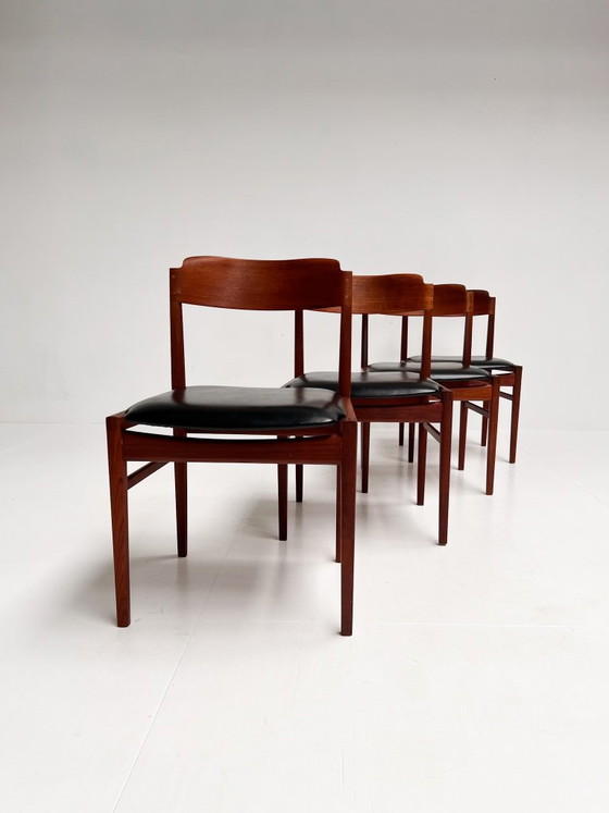 Set Mid Century Deense Eetkamerstoelen In De Stijl Van Korup Mobelfabrik, 1960's – Skai (photo 5 of 17)