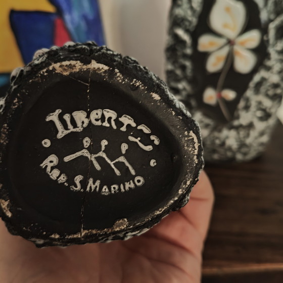 Image 1 of Set of vintage brutalist ceramic vases from the 1960s/70s, signed “Libertas – Rep. S. Marino”.