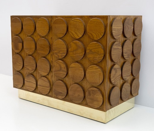 Mobile bar brutalista italiano in legno di castagno e ottone, anni '70