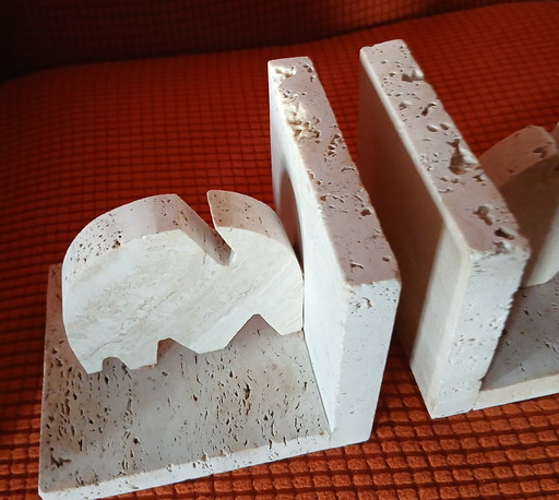 serre-livres en travertin