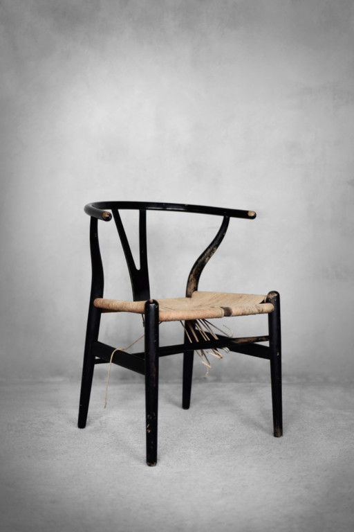 Vintage Mid-Century Danish Modern Oak CH24 Wishbone Chair by Hans J. Wegner for Carl Hansen & Søn, 1960s