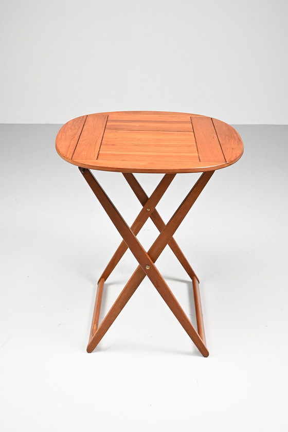 Image 1 of Mesa auxiliar Dyrlund