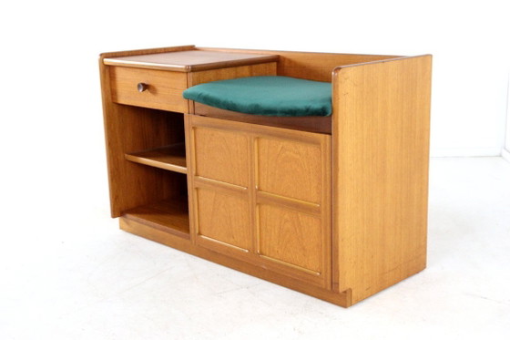 Image 1 of Parker Knoll gossip bench telefoonbankje halkastje