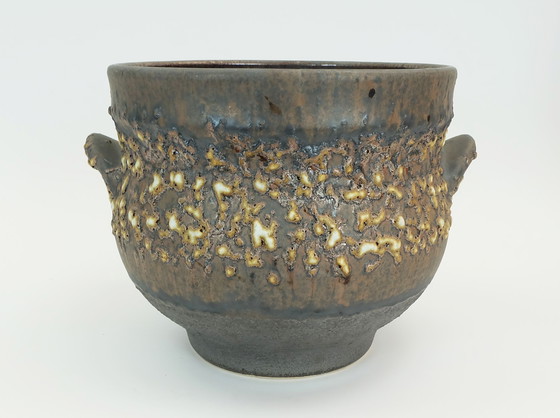Image 1 of Zeer Zeldzame Grote Vintage Jopeko Plantenstandaard Plantenpot met Voet Vet Lava Keramiek 1970