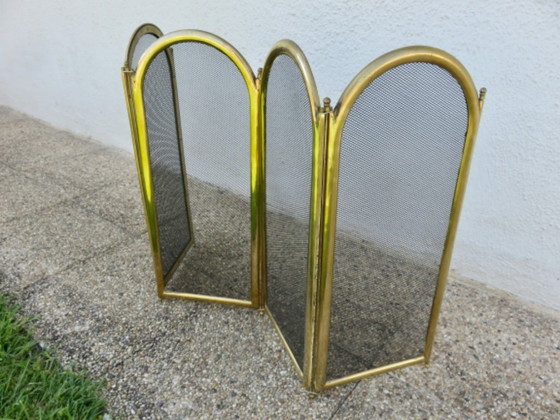 Image 1 of Pantalla para chimenea, protector contra chispas, de latón dorado con 4 paneles plegables, Francia, 1950.