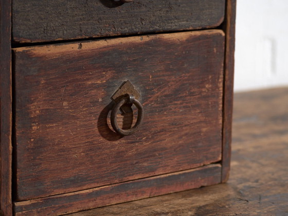 Antica cassettiera giapponese piccola laccata con due cassetti – Giappone, circa 1910 – Cassettiere, Leather (photo 33 of 40)