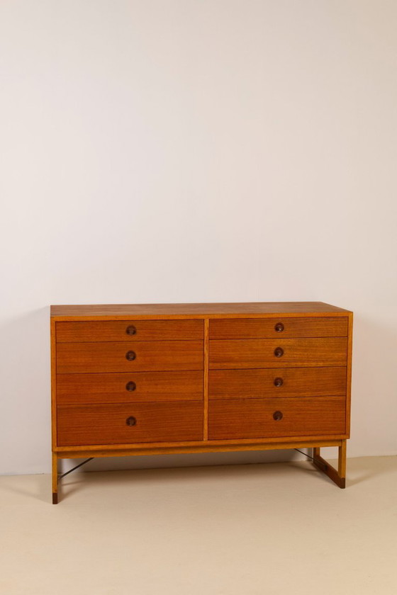 Image 1 of Cassettiera in rovere e teak di Børge Mogensen per Karl Andersson & Söner, 1958