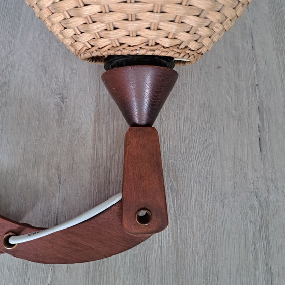 Vintage Teak Scissor Wall Lamp with Rattan Shade – 1960s/70s Scandinavian Design – Wall lights, Wicker, Wood (photo 9 of 9)