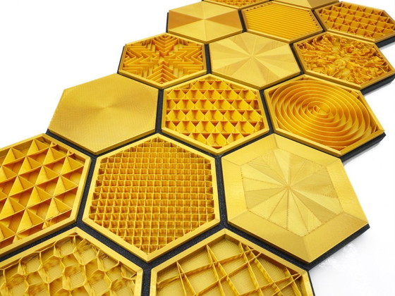 Image 1 of Gouden honingraat wanddecoratie | Hexagonale geometrische decoratie | Moderne wandsculptuur