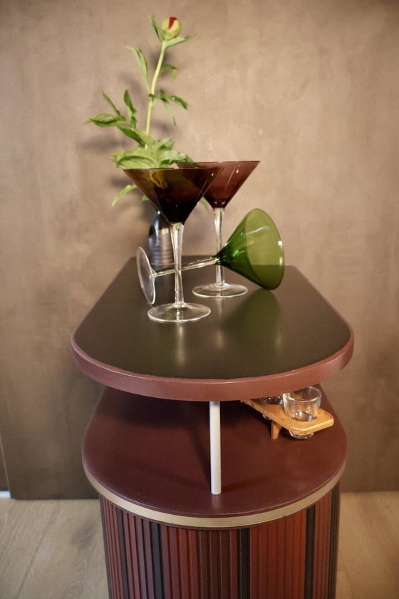 Image 1 of Mesilla de noche Auping Mueble bar torneado - El Art Decó se funde con la modernidad de mediados de siglo