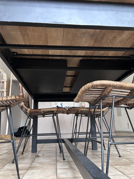 Image 1 of Dining table