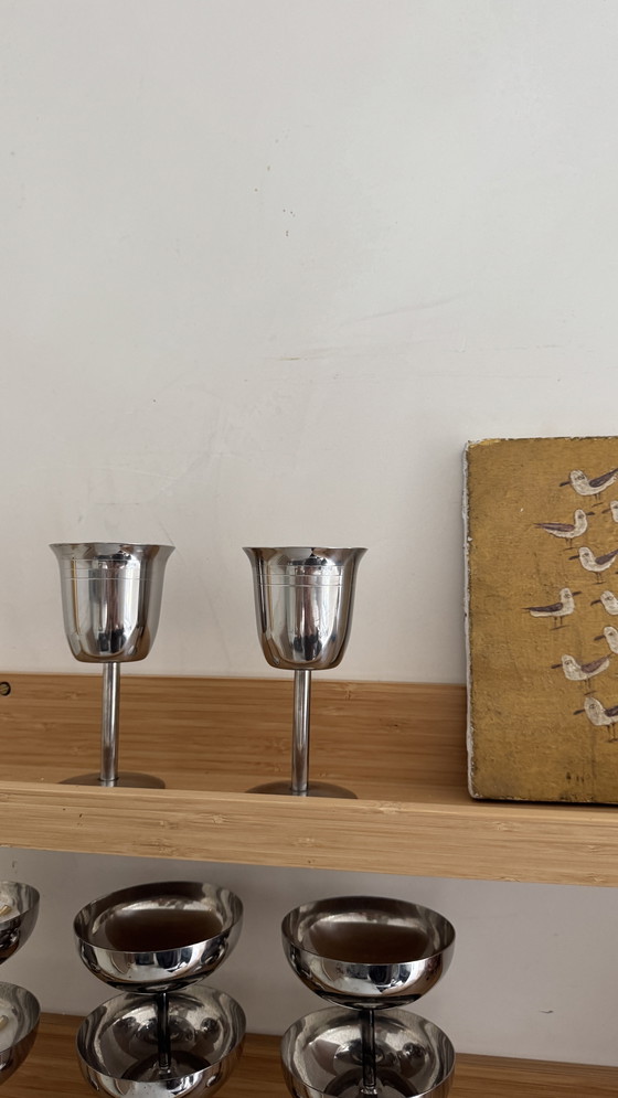 Image 1 of Paar vintage roestvrijstalen bekers - tijdloos en decoratief