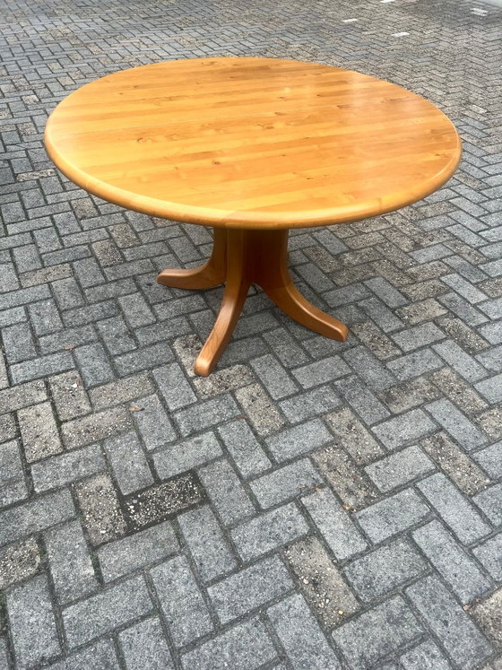 Rainer Daumiller Großes Esszimmer-Set (11 Teile) – Erle massiv – Brutalismus / Skandinavische (photo 7 of 8)