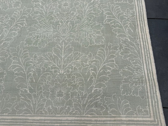 Image 1 of Laura Ashley Silchester Pale Saga – Luxe designvloerkleed – 250 x 350 cm