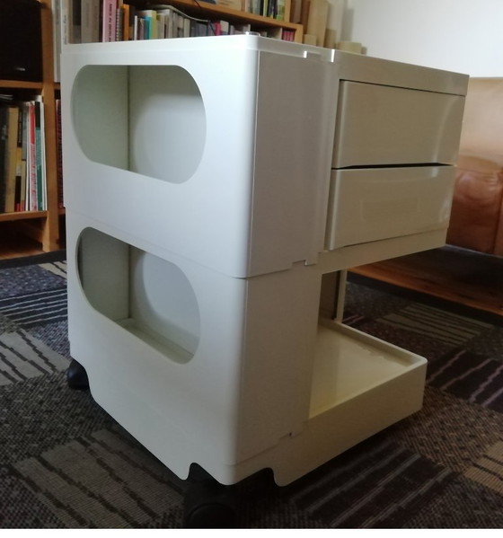 Image 1 of BOBY B22 mobiele sokkel, ontwerp Joe Colombo