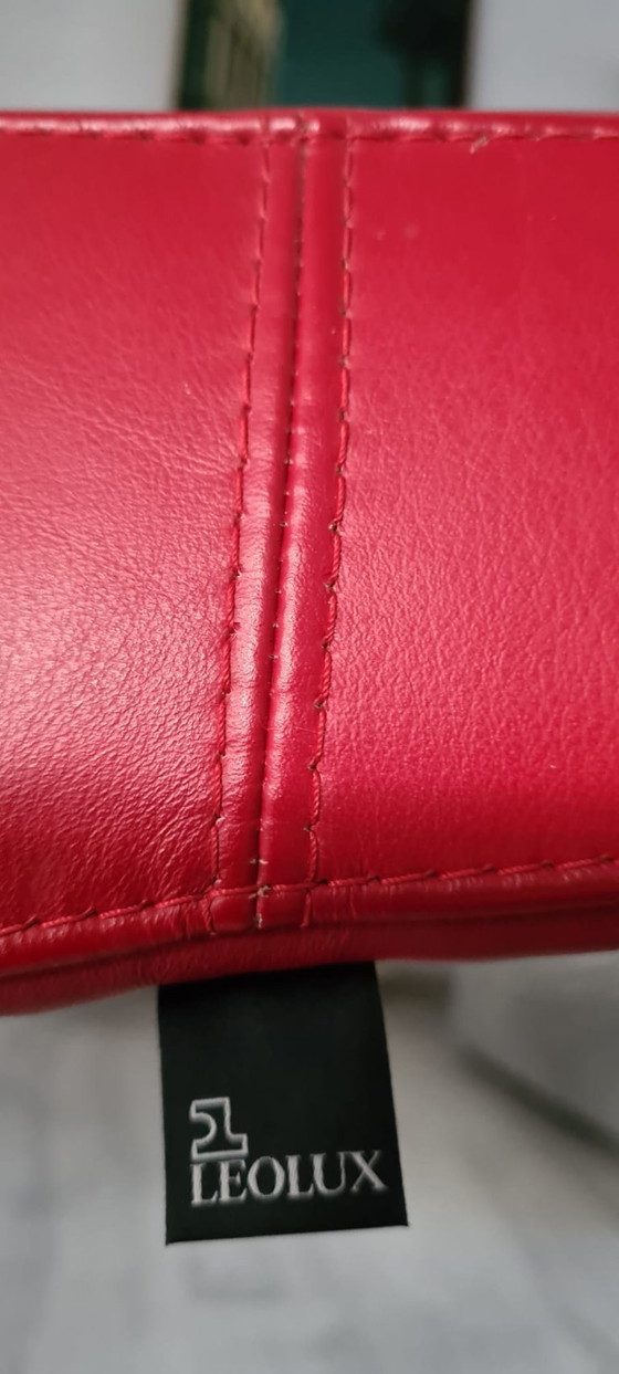 Image 1 of Leolux Parabolica swivel armchair in red leather