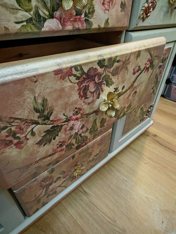 Image 1 of Renovated romantic sideboard