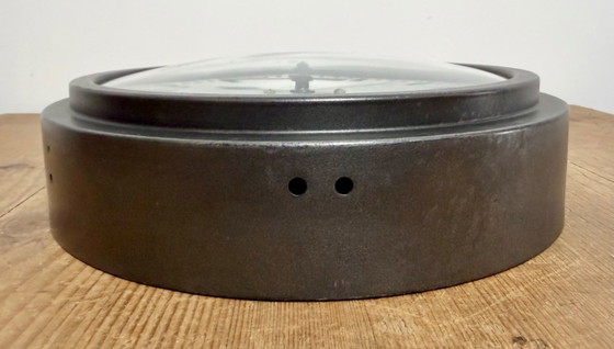 Image 1 of Reloj de pared industrial negro de Siemens, década de 1950.