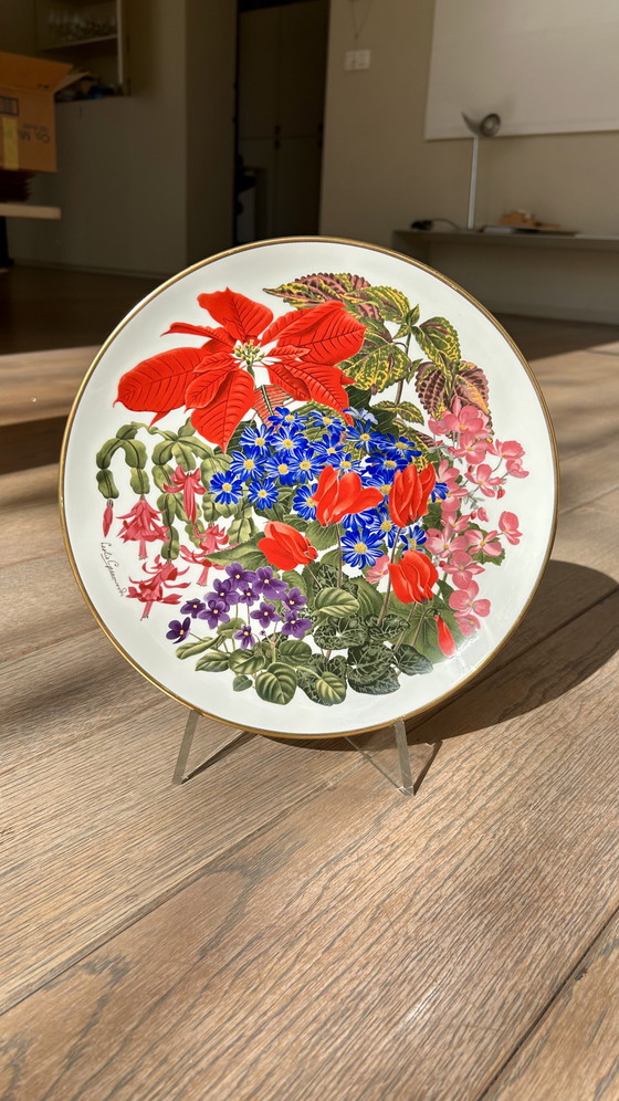 Image 1 of Collezione di piatti in porcellana Franklin "Fiori dell'anno" della Royal Horticultural Society