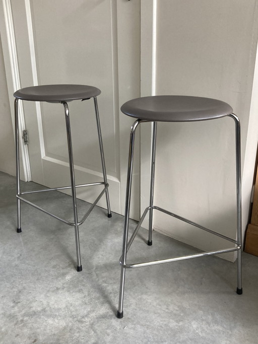 Fritz Hansen Dot Hoher Leder Barhocker