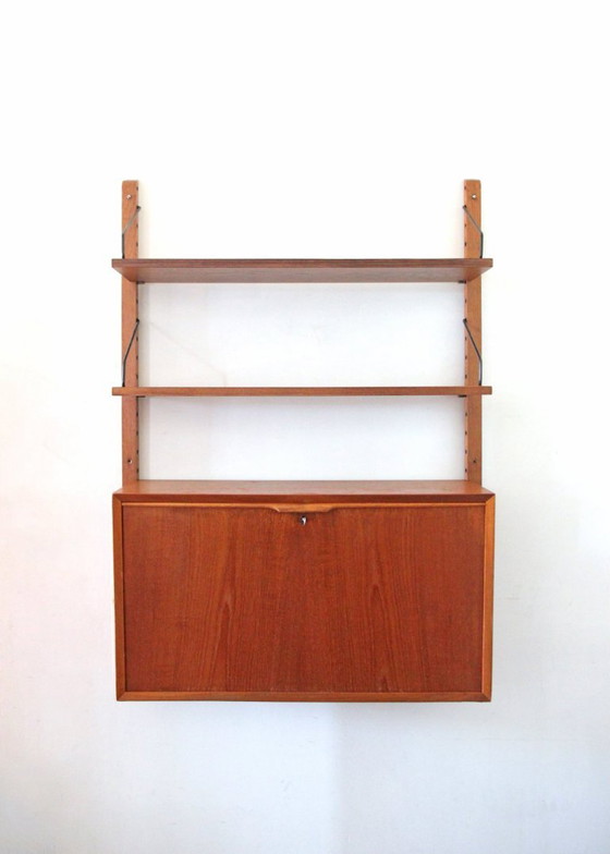 Sistema a parete Cadovius con scrivania segretario – Librerie, Legno (photo 2 of 11)