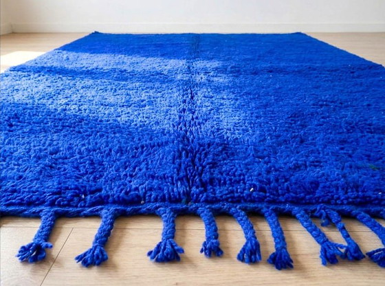 Traditioneller handgewebter Teppich aus Naturwolle, Majorelle-Blau 2/3 m – Alberto Bazzani, Teppiche & Läufer (photo 5 of 7)